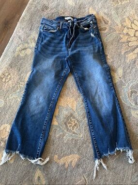 Zenana Outfitters Dark Blue Distressed Cropped Jeans with Frayed Ankles